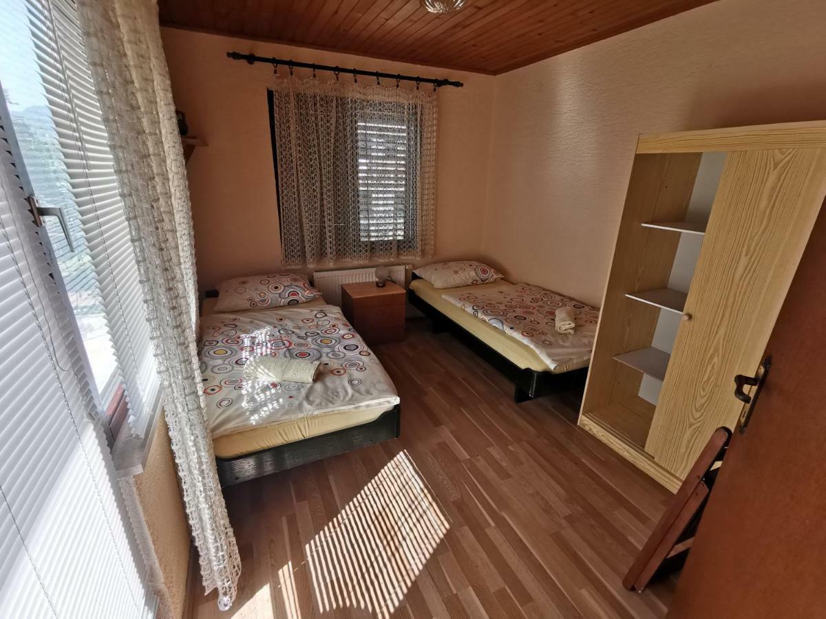 Guest House Dijana Kraljevica Bagian luar foto